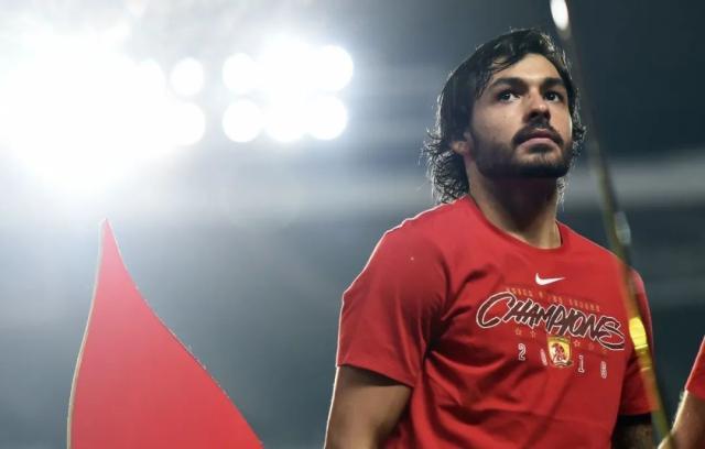 1636943160239069812.jpg glt.jpg