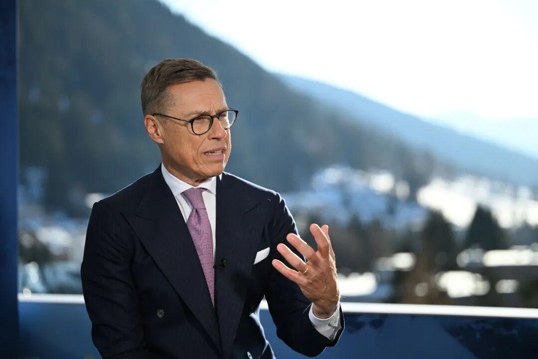 世界杯苹果下载-芬兰总统“出招”：邀特朗普蒸桑拿，帮助解决格陵兰岛的复杂局势；他曾将特朗普与泽连斯基的争吵比作婚姻中的争执，呼吁双方回到谈判桌前